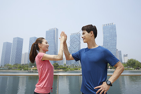 内维尔批评纽卡：球员态度有问题，他们让埃迪