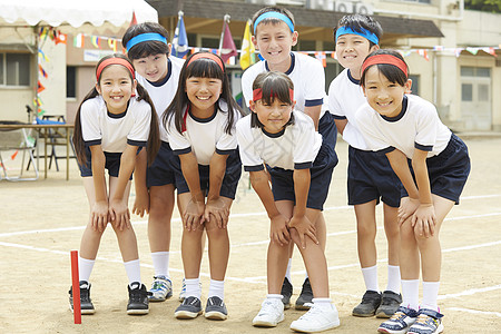 中足联发纪律细则：赛区球队对观众行为负责，多类不当行为从重罚