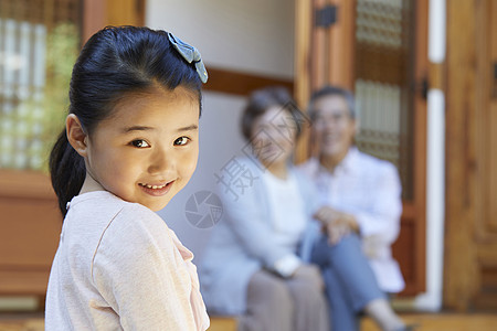 家庭建筑超时祖父祖母孙女图片