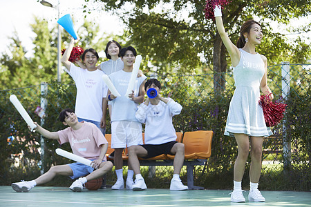 媒体人：邵佳一出任国足主帅挺好，是现阶段一个比较务实的选择