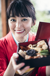 元旦新年和服女人与新年前夜图片