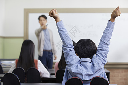 因为你累了书桌生活学校老师学生图片