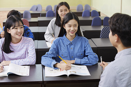 老师给学生补课会话高清图片素材