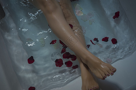 室内流行高雅浴室玫瑰浴缸脚图片
