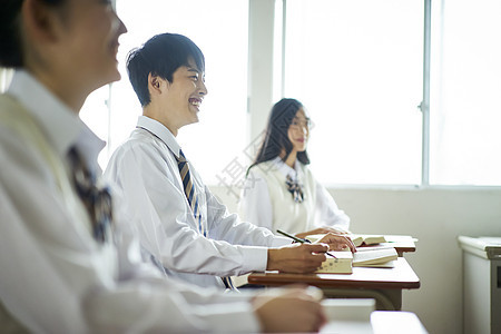 教育班级工作学费学生在教室里学习图片