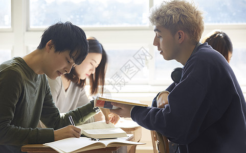 国际学校课间自主学习图片