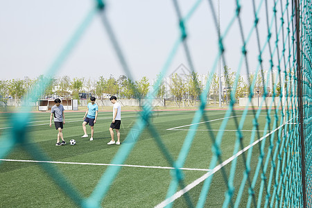 亚冠逆天乌龙！町田队长开场32秒远距离回传，皮球直接精准入网