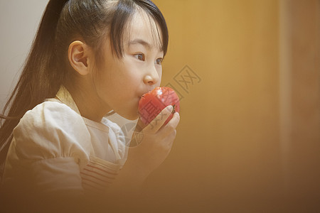 教育厨艺学校营养素吃西红柿的孩子背景图片