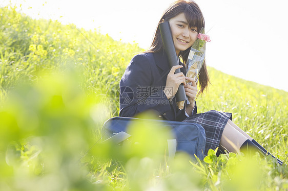 美人年轻的女孩人类女子高中毕业图片