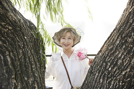 休息亚洲人前视图生活女人老人韩国人图片