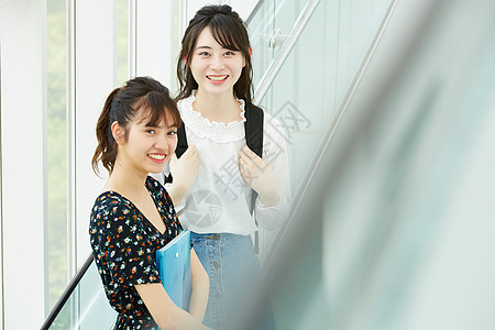 大学生校园女孩图片