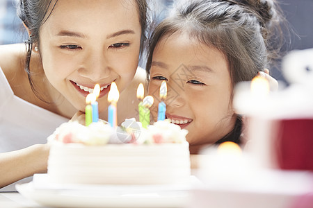生日宴会父母和小孩女儿小孩父母和孩子的生活方式生日背景