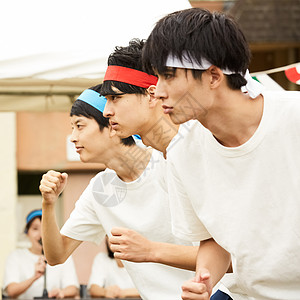 皇马主帅前10场西甲场均拿分榜：阿隆索2.7分并列居首，穆帅第3