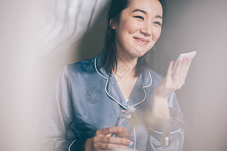 笑脸文稿空间涂抹女生活方式美图片