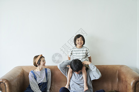 日本人人类享受父母和孩子的生活方式图片