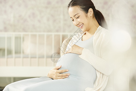 怀孕女人生活图片