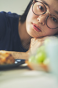 女性居家生活方式图片