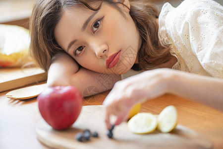 甜白人菜肴女生活美食图片