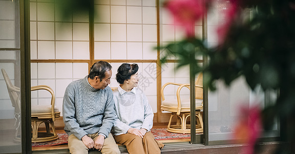 老年的女士们空白部分一对年长夫妇图片