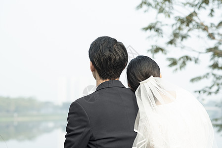 新娘新郎的背影图片素材