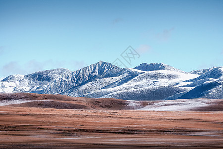 川西塔公草原和木雅雪山群图片