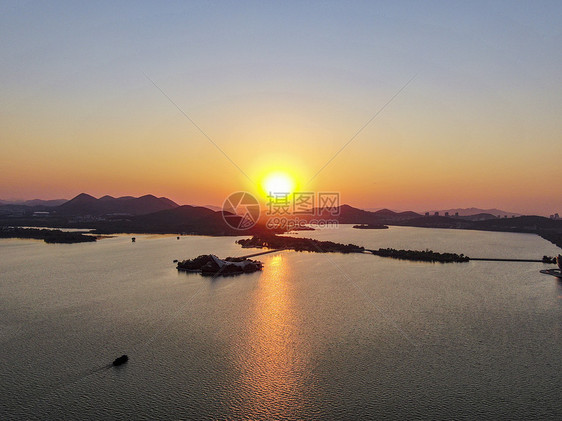 江苏徐州云龙湖5A景区日落晚霞图片