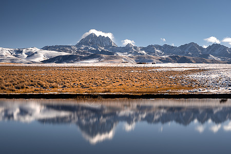 塔公草原木雅雪山高清图片