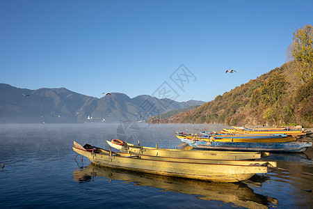 泸沽湖风光图片