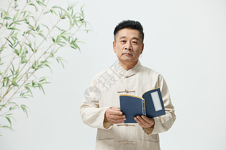 中国传统文化中年男性看书阅读形象中国风高清图片素材
