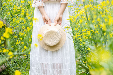 春天油菜花女生清新背影图片