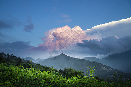 雁荡山山上的极端云彩图片