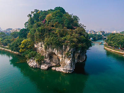 河边石头广西桂林象鼻山5A景区航拍背景