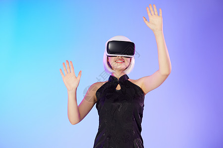 未来世界多彩元宇宙少女使用vr眼镜触碰虚拟屏幕背景