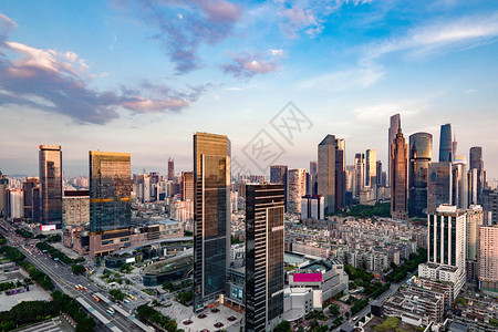 广州天河城和背后的珠江新城图片