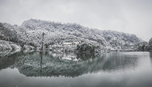 峨眉山雪景图片