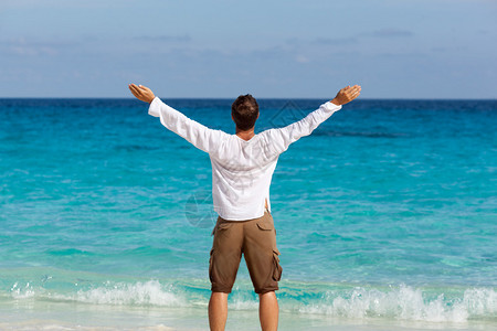 5分钟扳平！迪亚斯补射破门，拜仁1