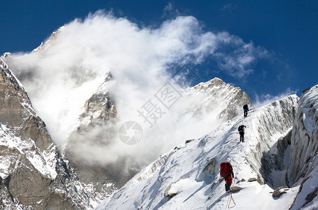 5次关键传球！维尔茨社媒：精彩的表现，感谢球迷营造的非凡氛围