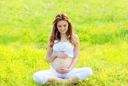 欧冠彩经：蓝军告捷巴萨防冷 曼城力压多特蒙德