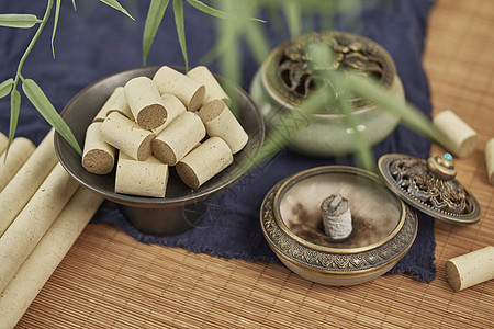 中国传统养生艾灸图片