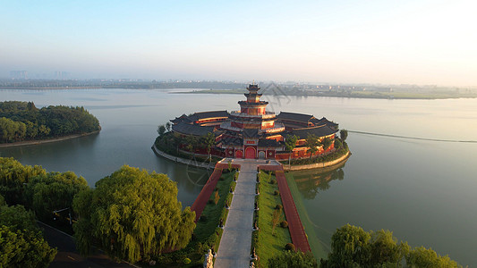 八里湖5A景区安徽阜阳八里河旅游区南湖阁建筑背景