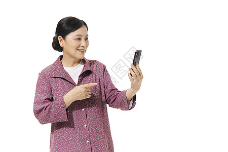 中年女性使用手机图片