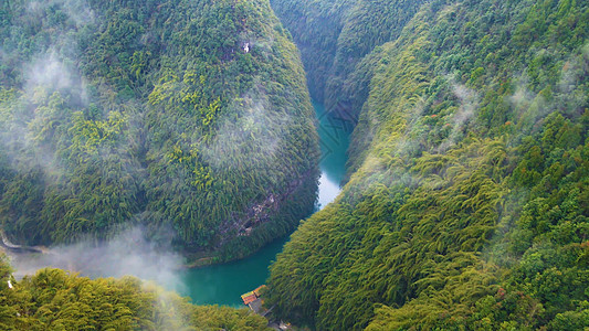 阿依河河谷峡谷云雾缭绕绿水青山阿依河河谷峡谷云雾缭绕绿水青山图片