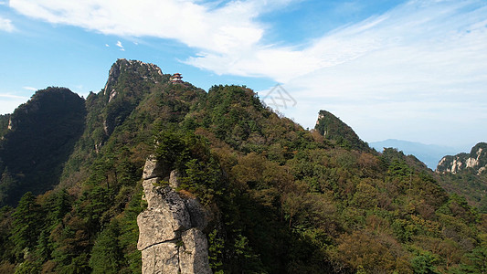 航拍5A南阳白云山鸡角曼景观区飞来石图片