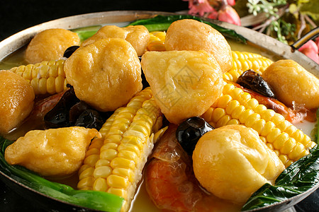 中式美食玉米鱼酥锅仔图片