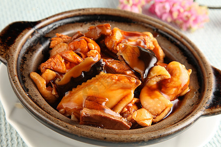 中餐冬笋焖土鸡图片