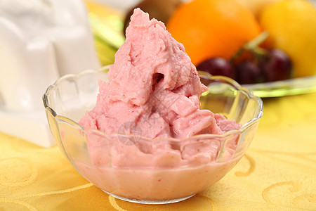 粉色草莓冰饮草莓冰沙背景