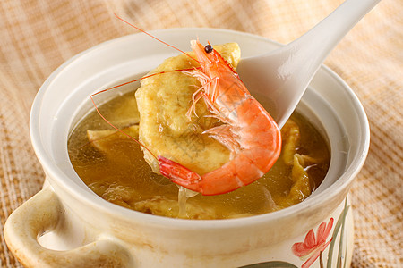 鲜虾蛋饺砂锅图片