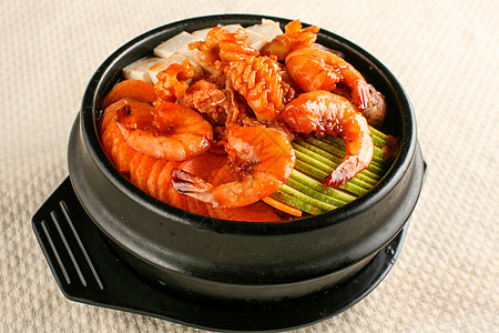 海鲜大酱汤传统工艺品高清图片