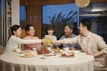 中秋团圆家庭聚餐背景图片