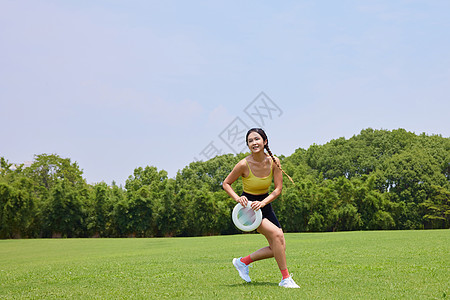 每体：维尼修斯不愿降低续约要求，皇马首选哈兰德为接替者